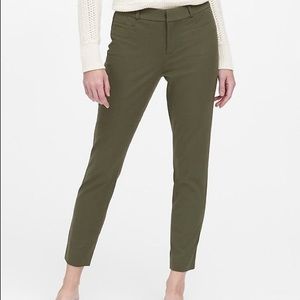 Banana Republic Sloan Pants green size 6